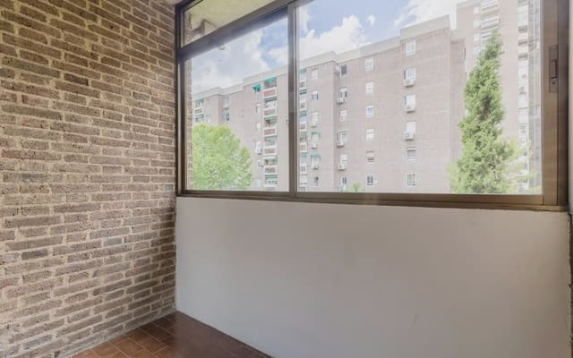 4 soveværelse Lejlighed til leje i Estrella, Madrid by med garage - € 2.350 (Ref: 10073070)