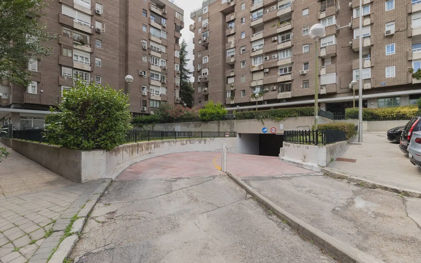 4 soveværelse Lejlighed til leje i Madrid by med garage - € 2.350 (Ref: 10073070)