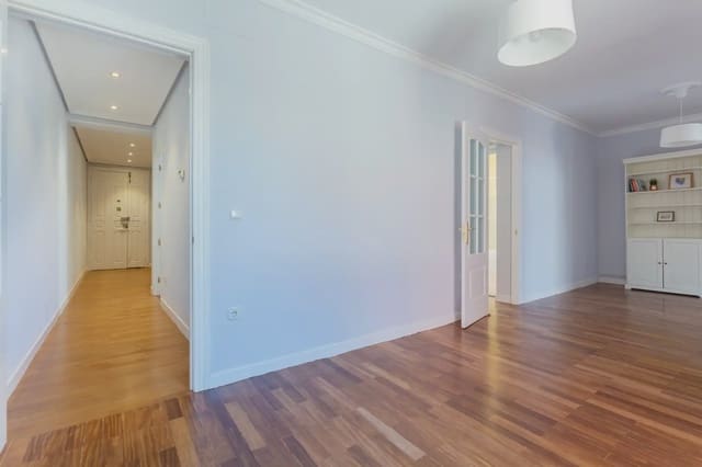 3 quarto Penthouse para arrendar em Lista, Madrid cidade - 2 800 € (Ref: 10073071)