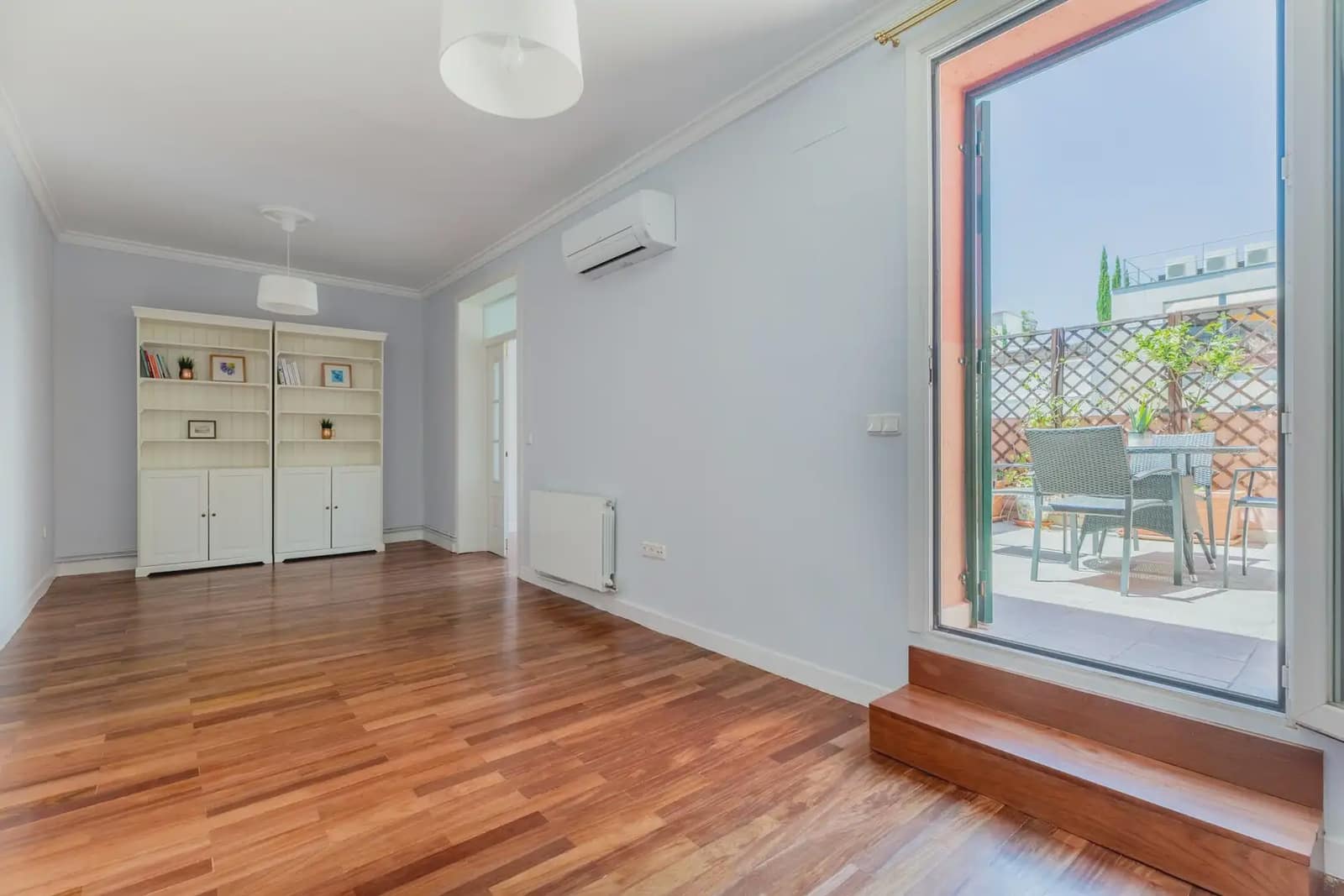 3 quarto Penthouse para arrendar em Madrid cidade - 2 800 € (Ref: 10073071)