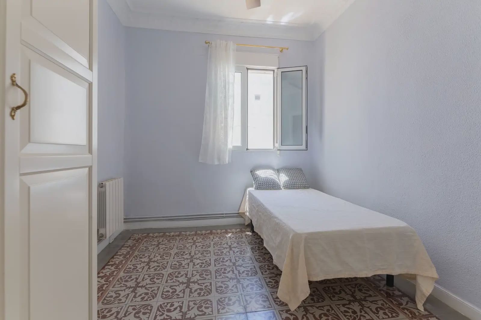 3 quarto Penthouse para arrendar em Madrid cidade - 2 800 € (Ref: 10073071)