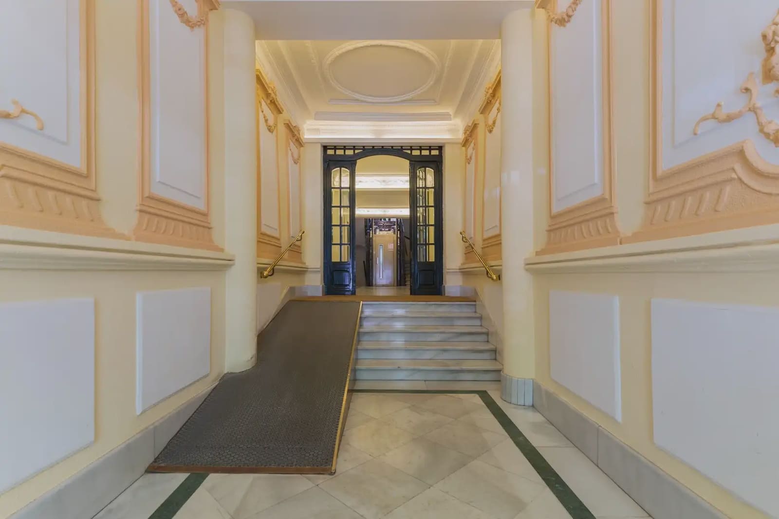 3 quarto Penthouse para arrendar em Madrid cidade - 2 800 € (Ref: 10073071)
