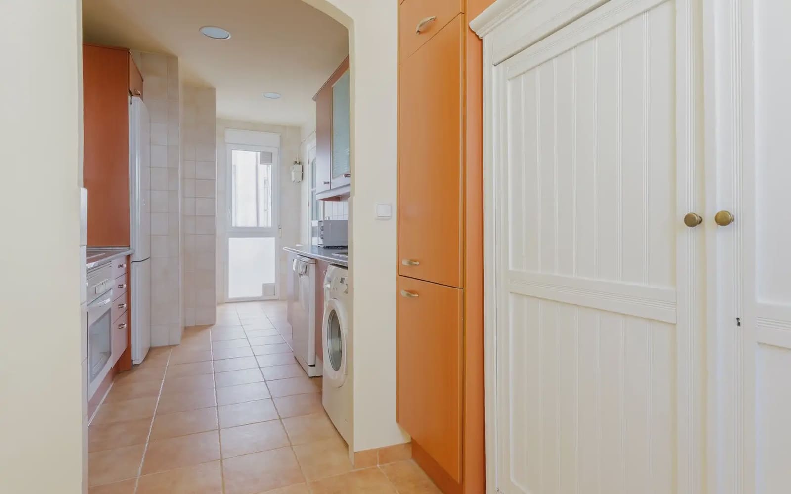 3 bedroom Penthouse for rent in Madrid city - € 2,800 (Ref: 10073071)