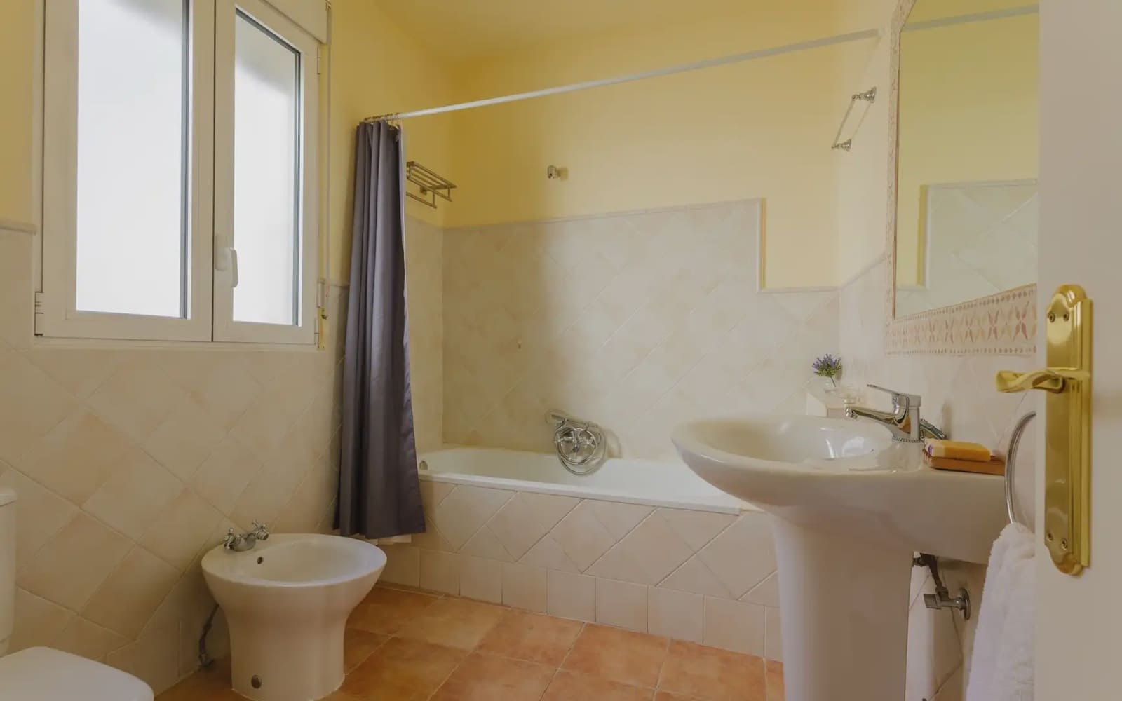 3 bedroom Penthouse for rent in Madrid city - € 2,800 (Ref: 10073071)