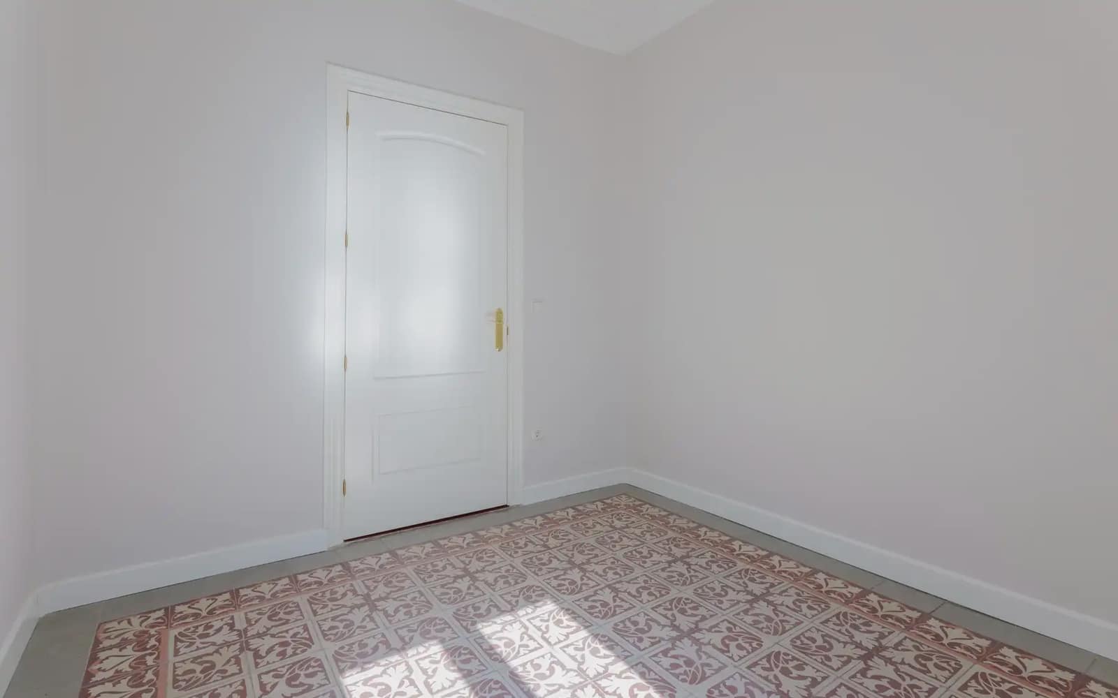 3 bedroom Penthouse for rent in Madrid city - € 2,800 (Ref: 10073071)