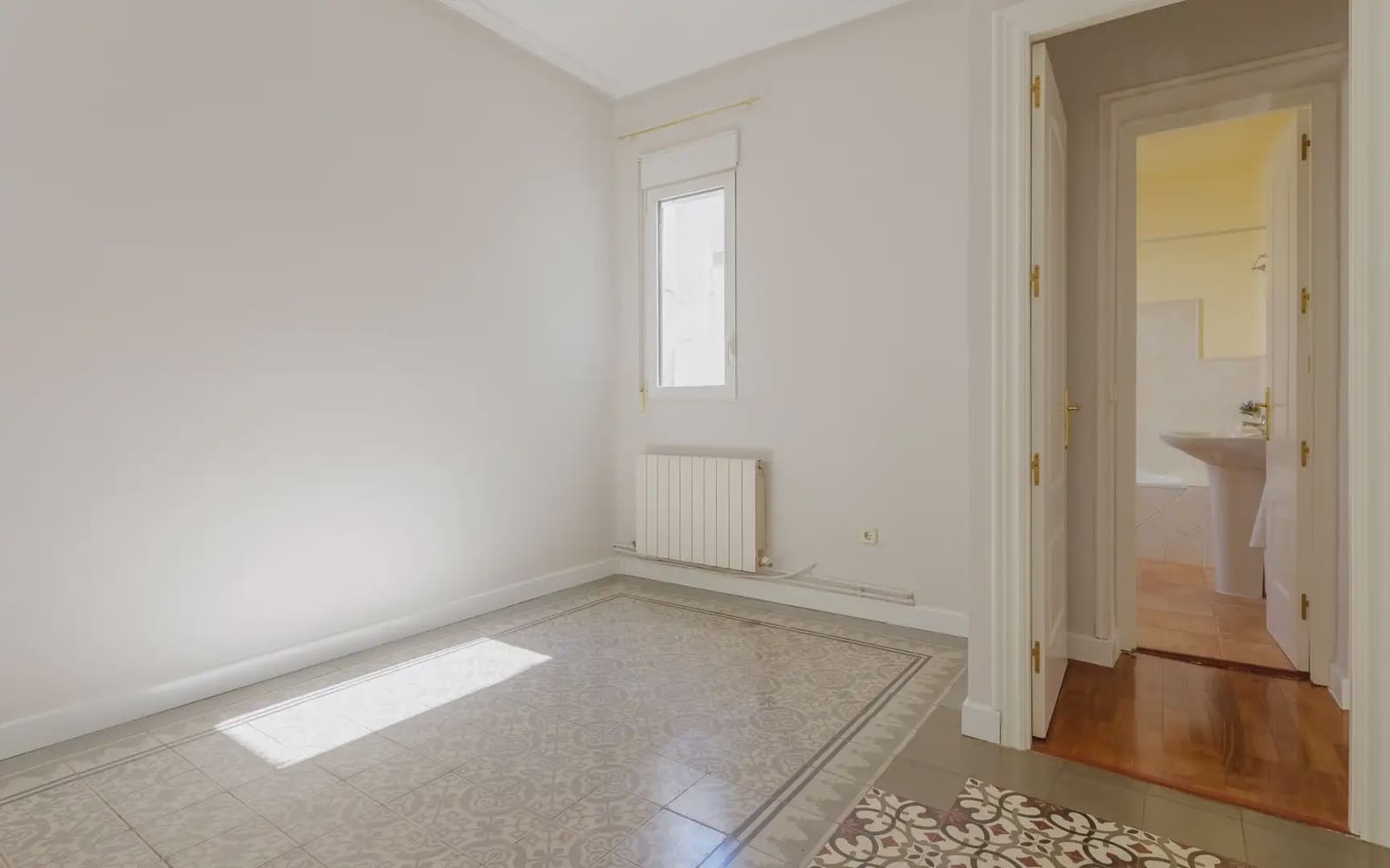 3 bedroom Penthouse for rent in Madrid city - € 2,800 (Ref: 10073071)