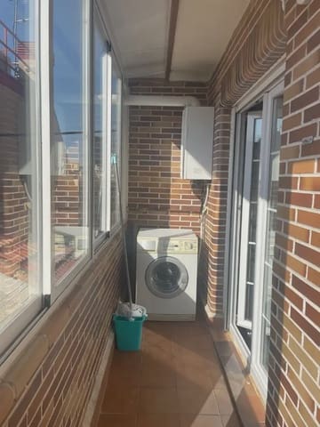 2 quarto Penthouse para arrendar em Almenara, Madrid cidade com garagem - 1 500 € (Ref: 10073072)