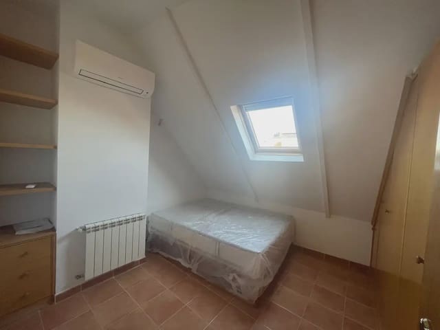 2 quarto Penthouse para arrendar em Almenara, Madrid cidade com garagem - 1 500 € (Ref: 10073072)
