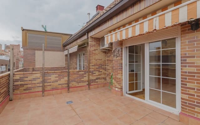 2 soveværelse Penthouse til leje i Almenara, Madrid by med garage - € 1.500 (Ref: 10073072)