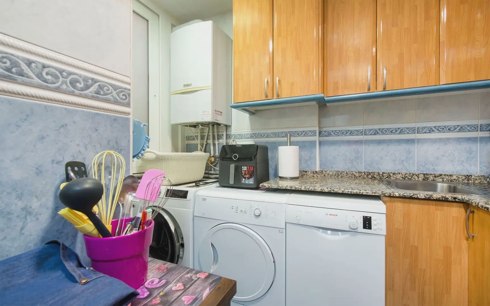 4 soveværelse Lejlighed til salg i Sant Boi de Llobregat - € 310.000 (Ref: 10088424)