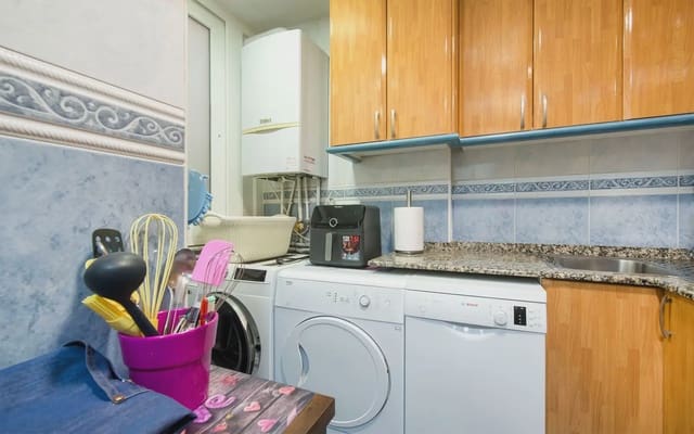 4 soveværelse Lejlighed til salg i Sant Boi de Llobregat - € 310.000 (Ref: 10088424)
