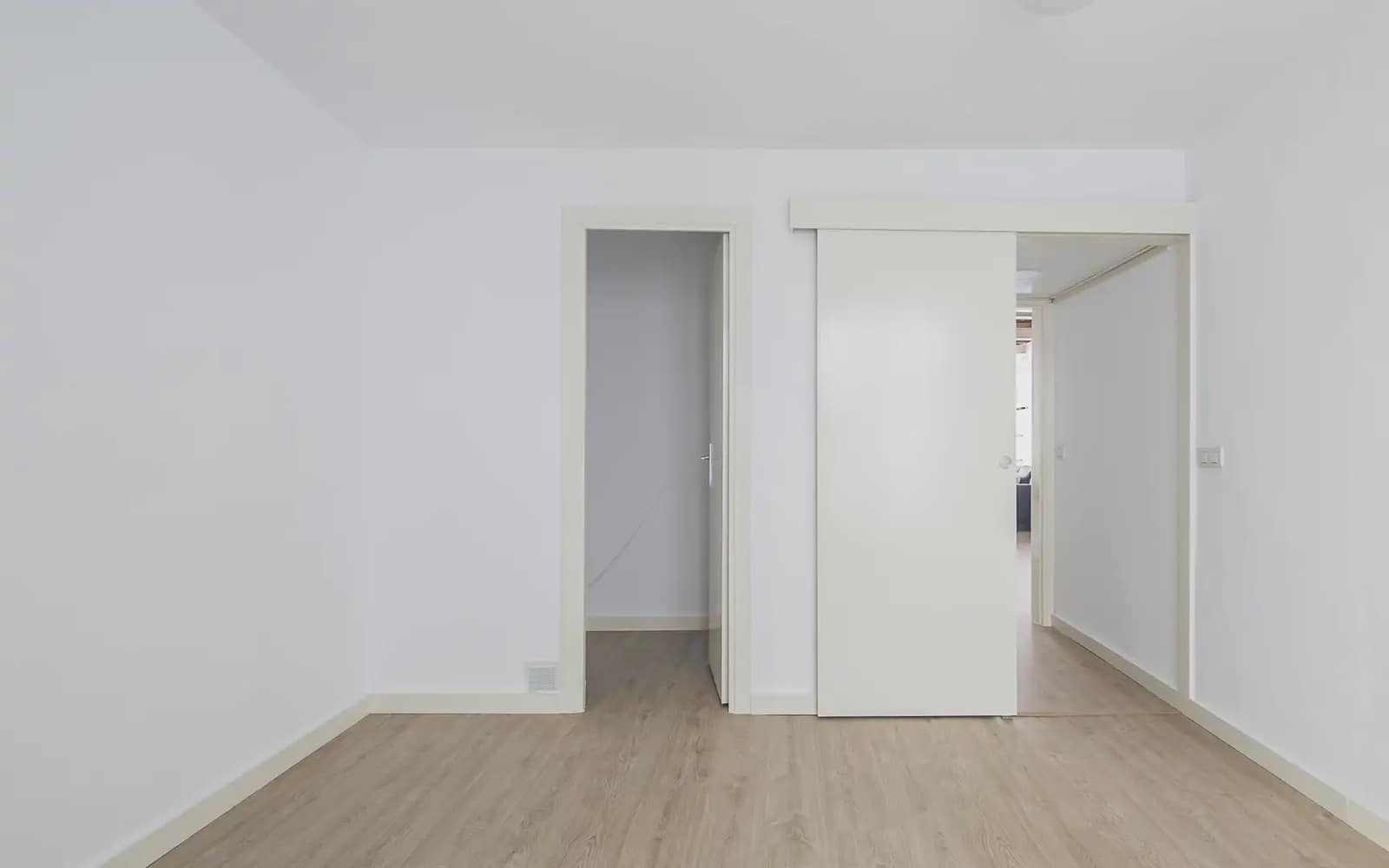 Appartement de 2 chambres à louer à Barcelone ville - 1 368 € (Ref: 10089929)
