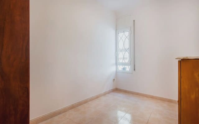 5 quarto Apartamento para arrendar em El Putxet i El Farró, Barcelona cidade - 1 943 € (Ref: 10093840)