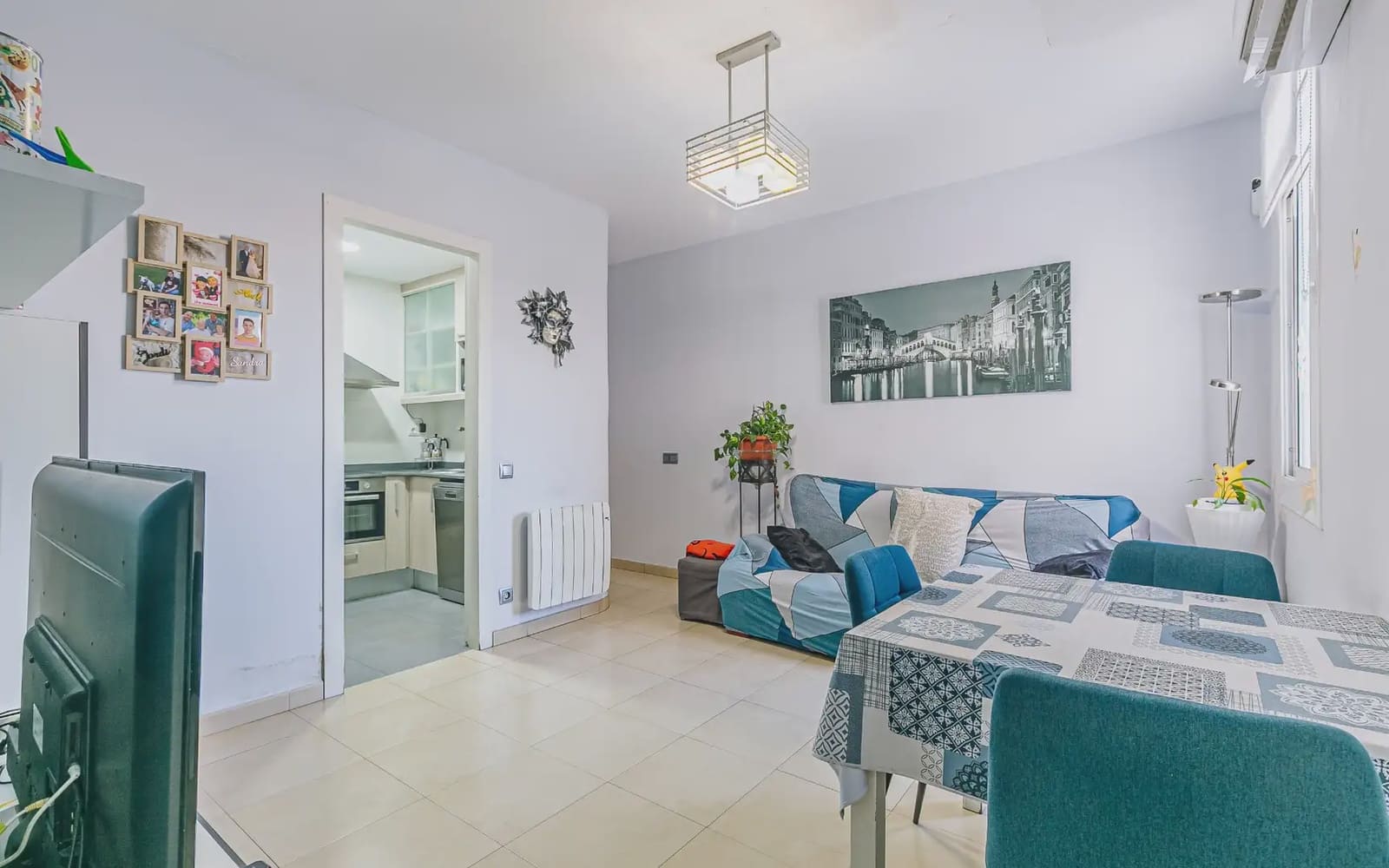 Piso de 3 habitaciones en Barcelona ciudad en venta - 340.000 € (Ref: 10104327)