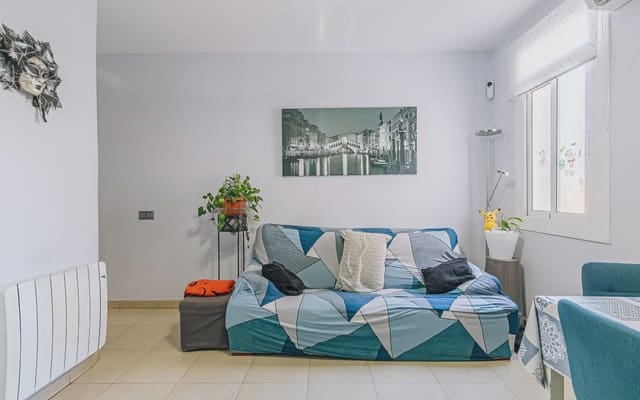 Piso de 3 habitaciones en El Poble Sec, Barcelona ciudad en venta - 340.000 € (Ref: 10104327)