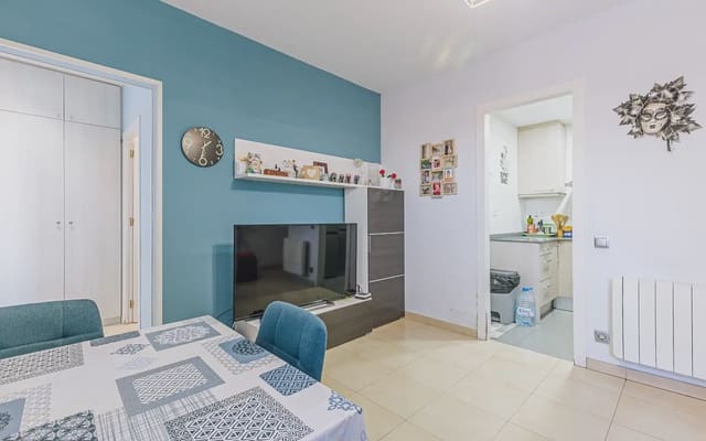 Piso de 3 habitaciones en El Poble Sec, Barcelona ciudad en venta - 340.000 € (Ref: 10104327)