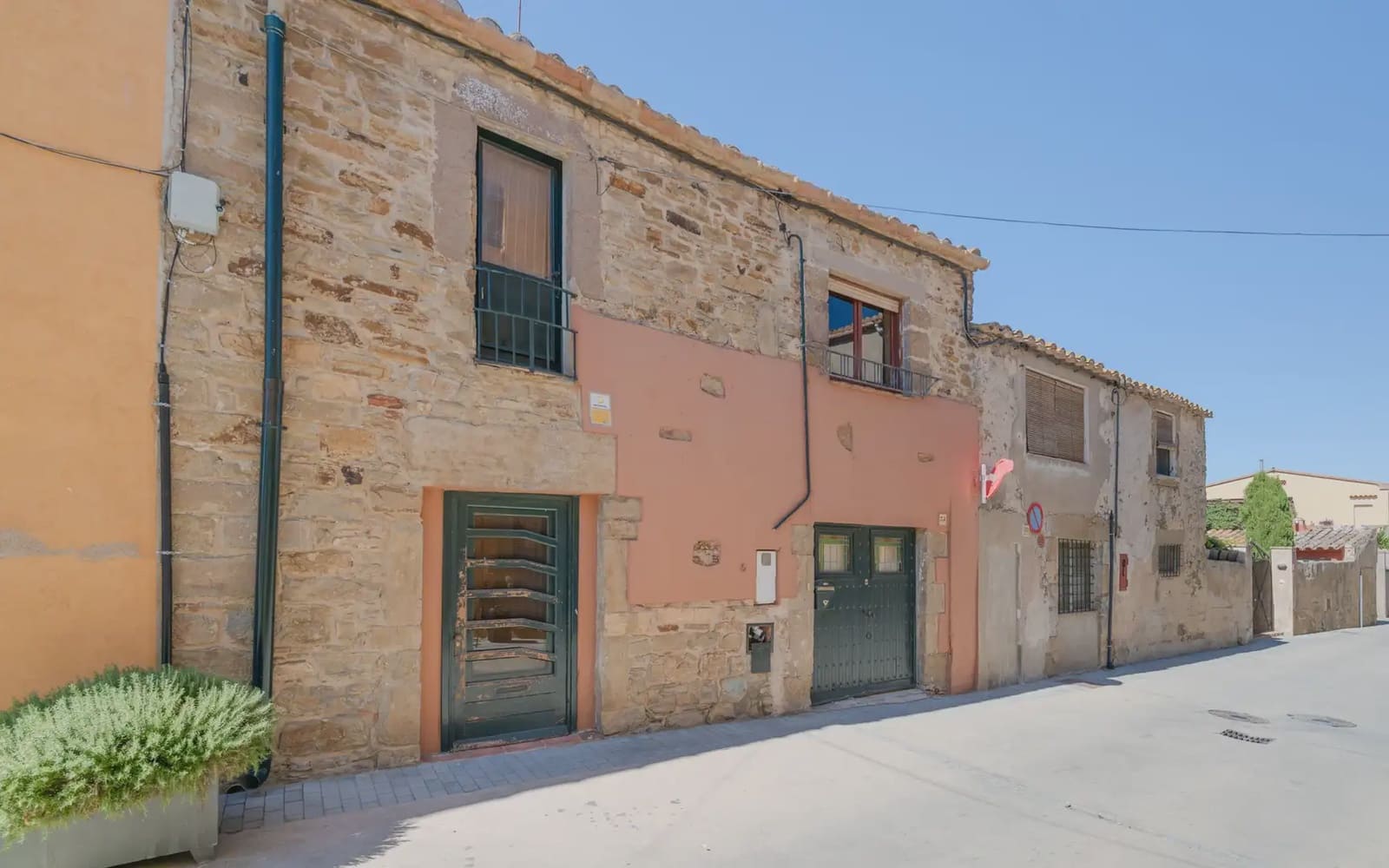 4 bedroom Townhouse for sale in Gualta - € 360,000 (Ref: 10106504)