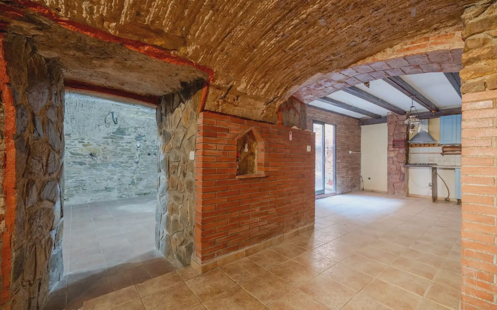 4 bedroom Townhouse for sale in Gualta - € 360,000 (Ref: 10106504)