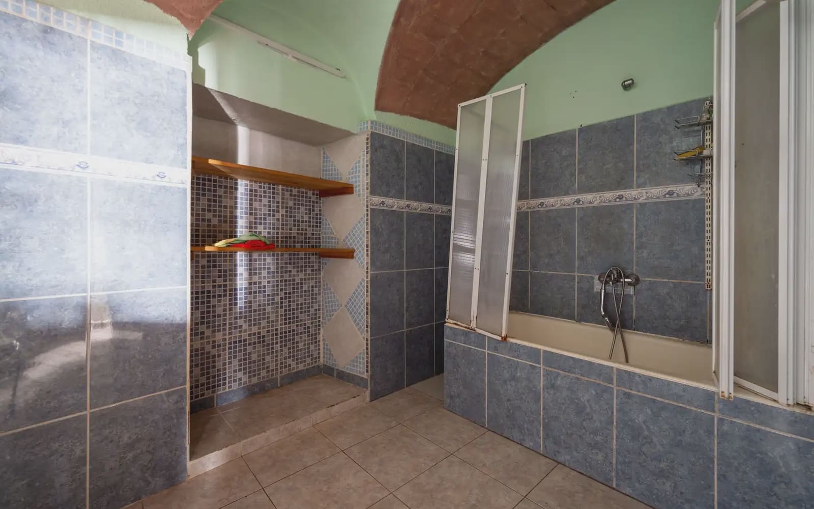 4 bedroom Townhouse for sale in Gualta - € 360,000 (Ref: 10106504)