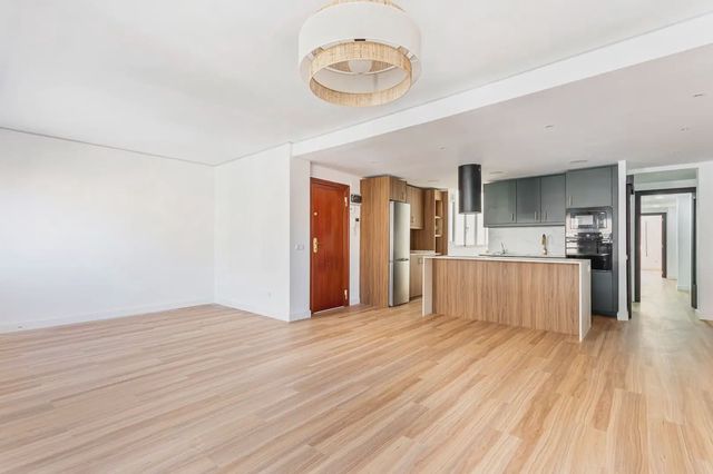 3 bedroom Flat for sale in Nou Moles, Valencia city with garage - € 523,000 (Ref: 10120936)