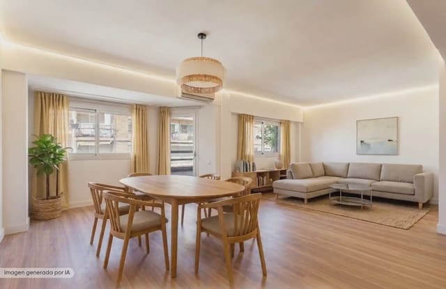 3 bedroom Flat for sale in Nou Moles, Valencia city with garage - € 523,000 (Ref: 10120936)