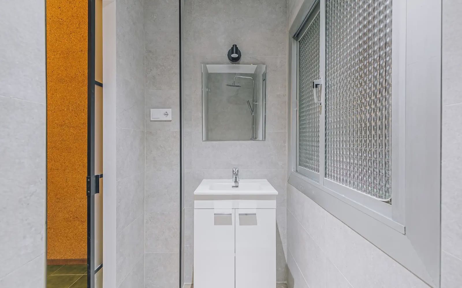 3 slaapkamer Flat te koop in Barcelona stad - € 399.000 (Ref: 10124671)