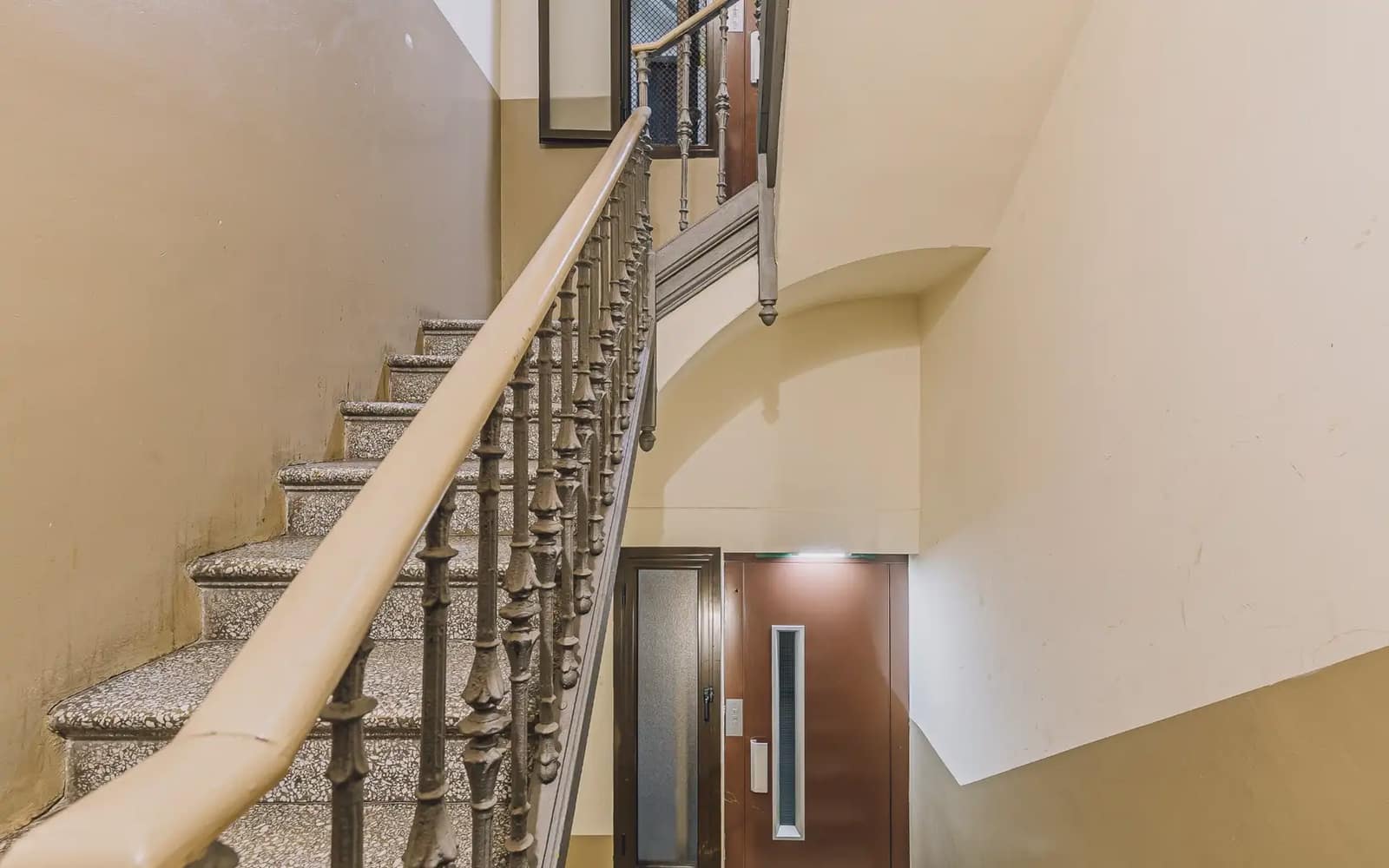 3 slaapkamer Flat te koop in Barcelona stad - € 399.000 (Ref: 10124671)