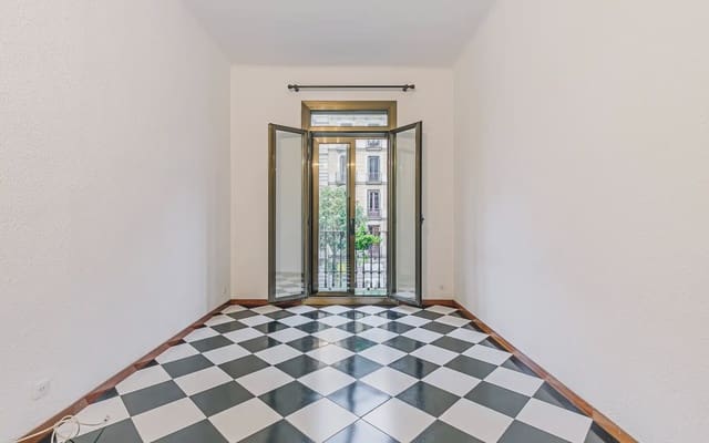3 slaapkamer Flat te koop in La Dreta de L'Eixample, Barcelona stad - € 399.000 (Ref: 10124671)