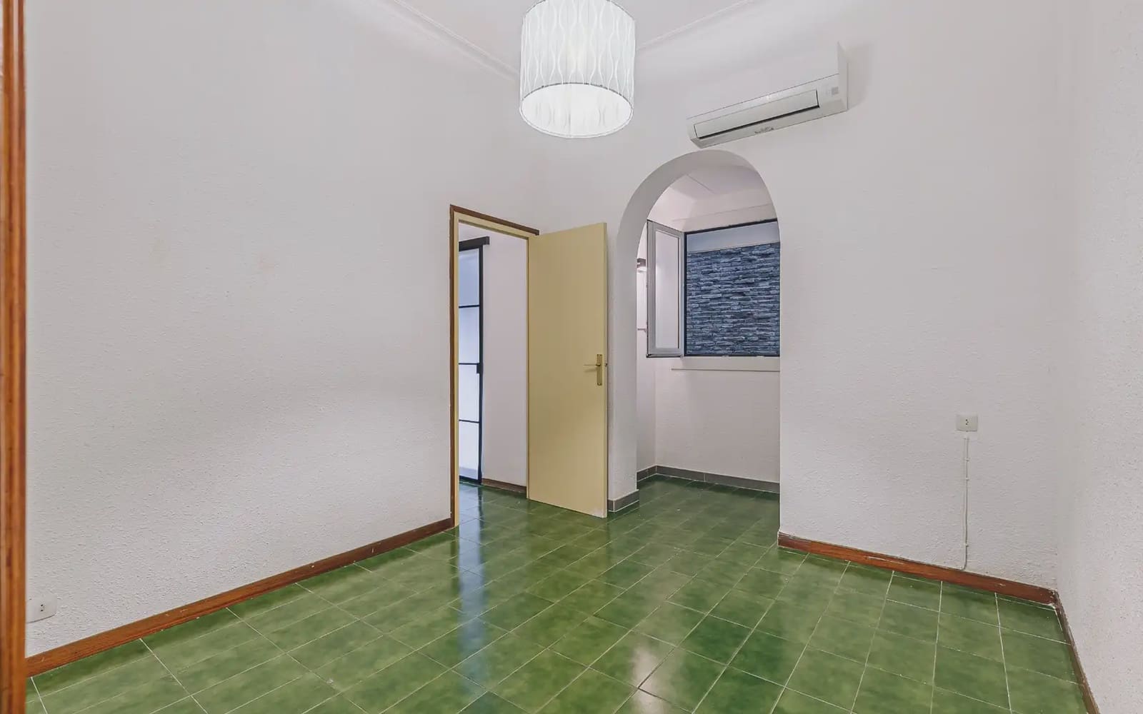 3 slaapkamer Flat te koop in Barcelona stad - € 399.000 (Ref: 10124671)