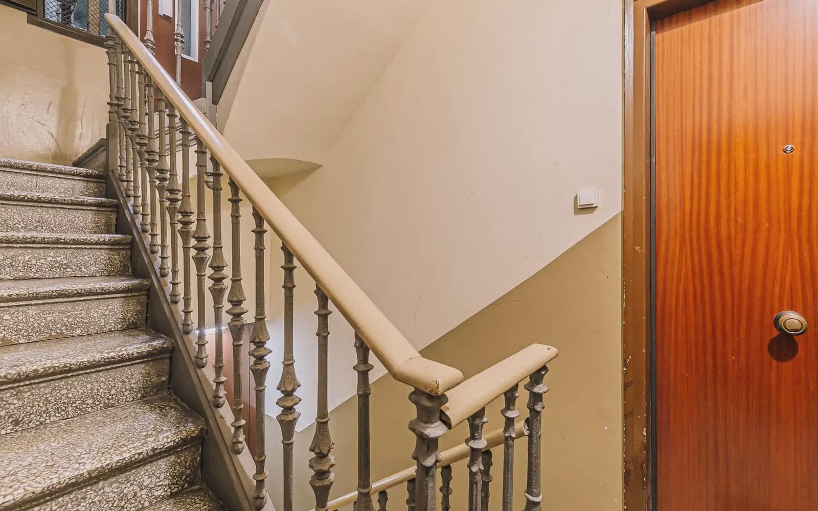 3 slaapkamer Flat te koop in Barcelona stad - € 399.000 (Ref: 10124671)