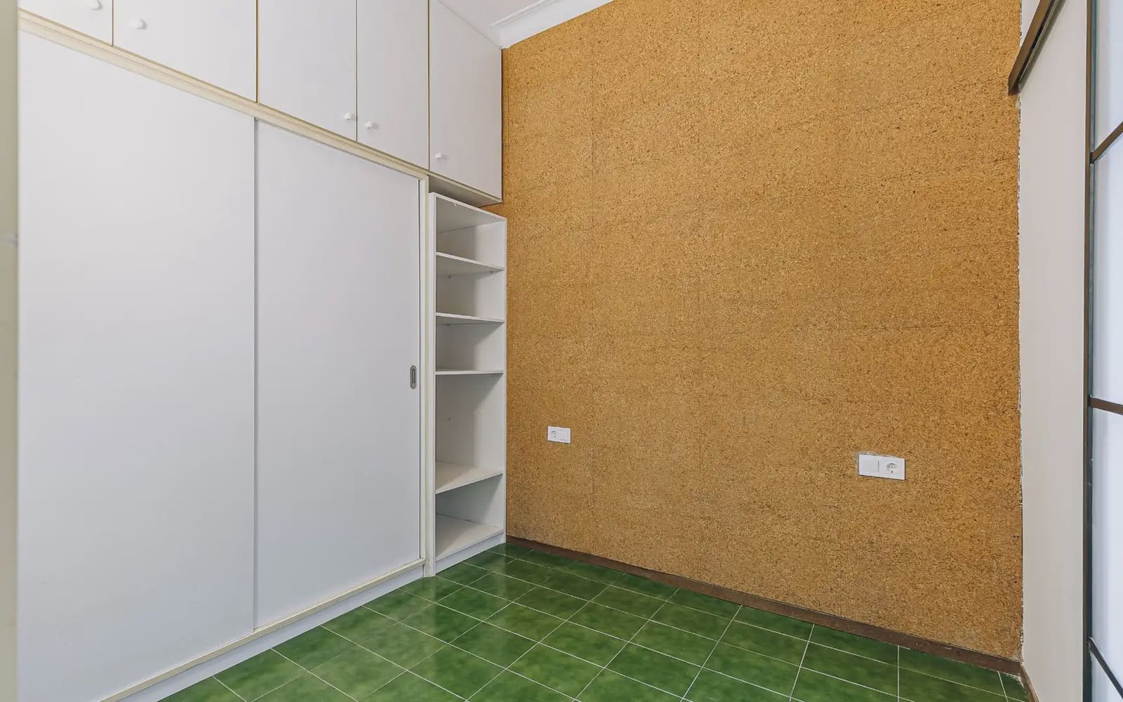 3 slaapkamer Flat te koop in Barcelona stad - € 399.000 (Ref: 10124671)