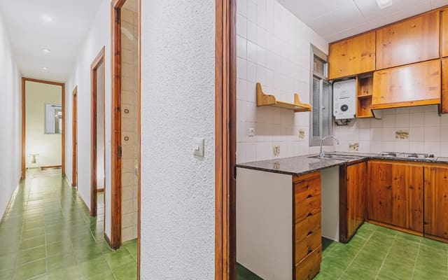 3 slaapkamer Flat te koop in La Dreta de L'Eixample, Barcelona stad - € 399.000 (Ref: 10124671)