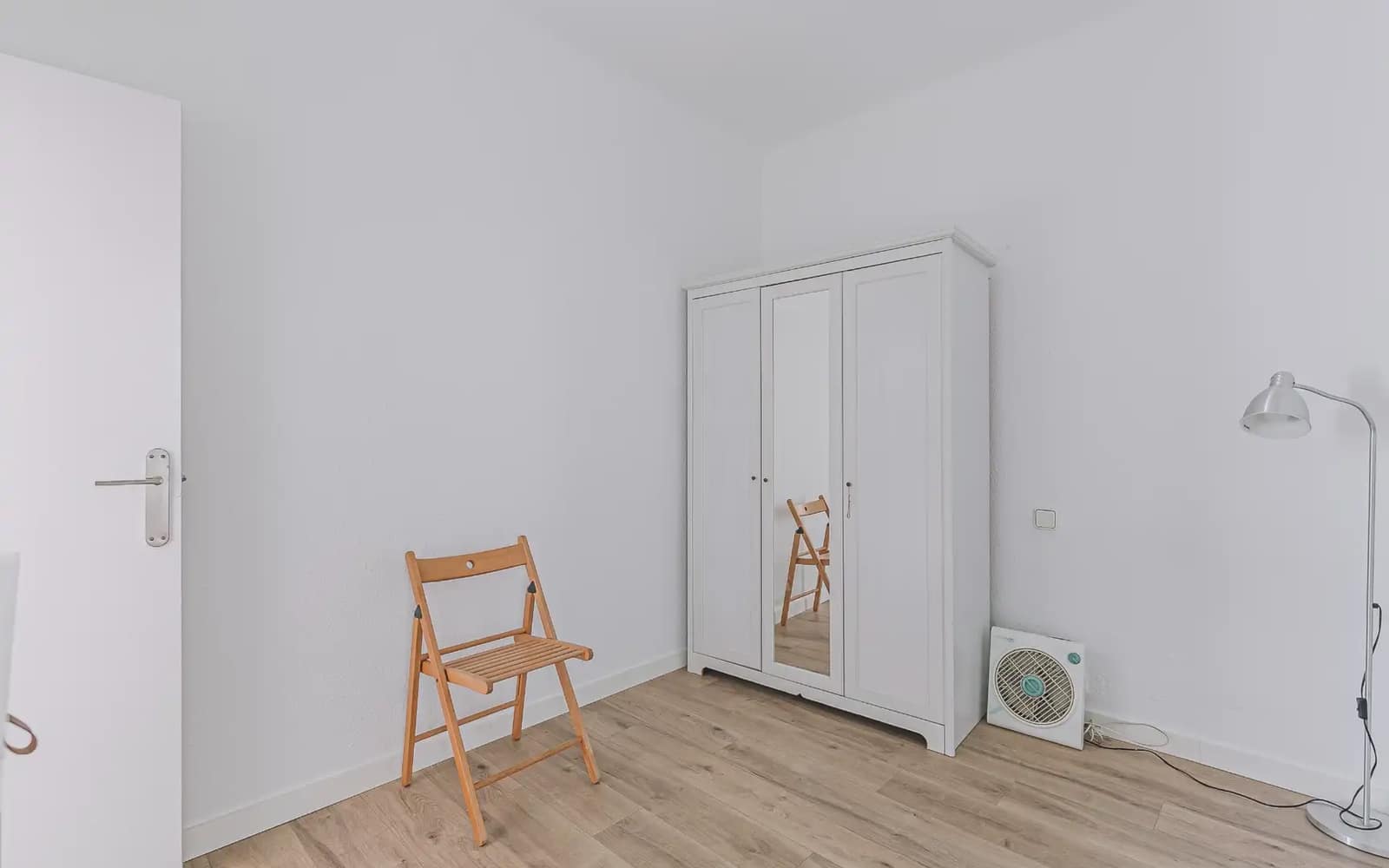 3 bedroom Penthouse for rent in Barcelona city - € 1,253 (Ref: 10135299)