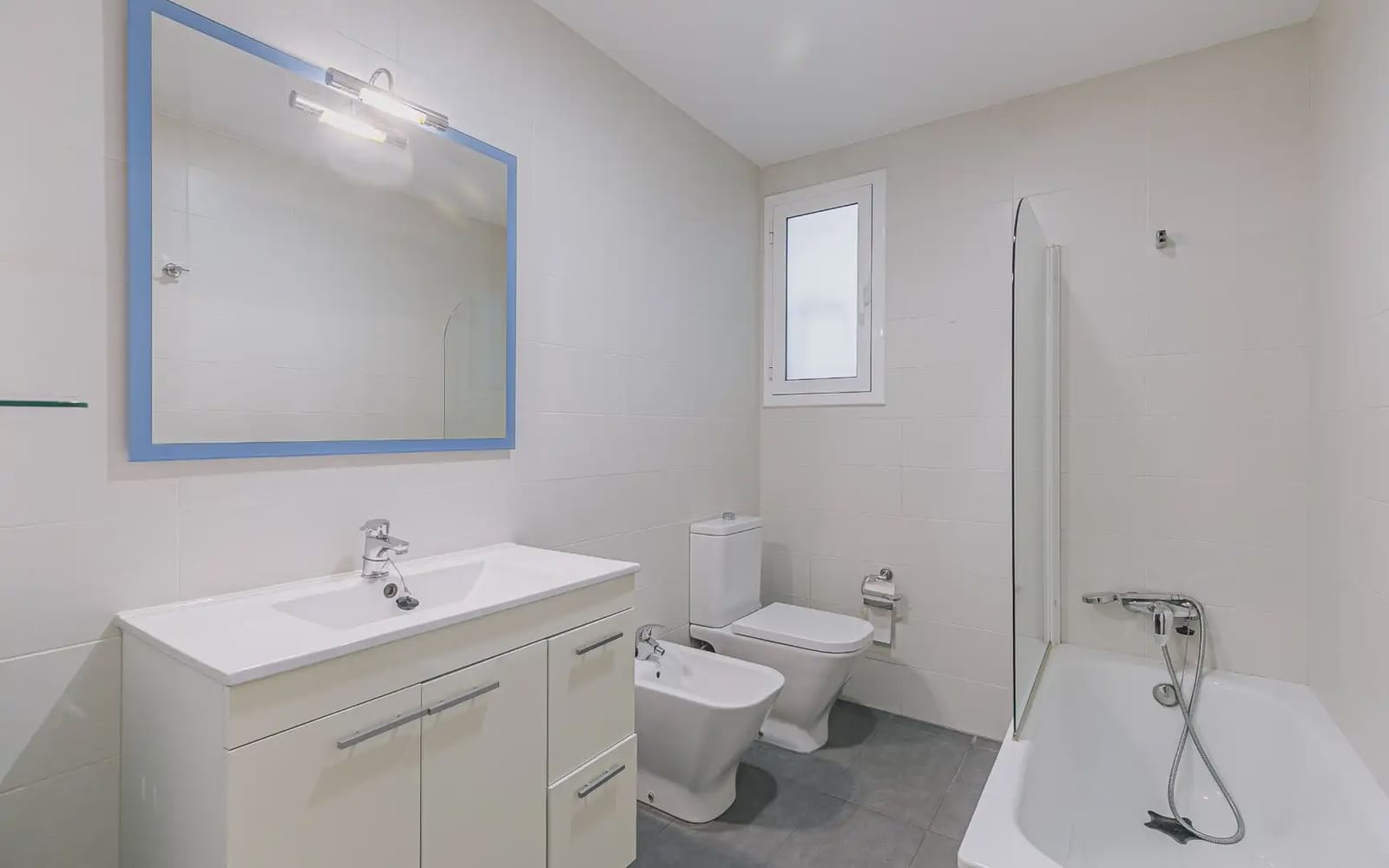 3 bedroom Penthouse for rent in Barcelona city - € 1,253 (Ref: 10135299)