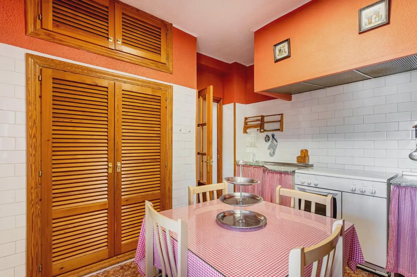 4 slaapkamer Villa te koop in Benisano met zwembad garage - € 345.000 (Ref: 10136444)