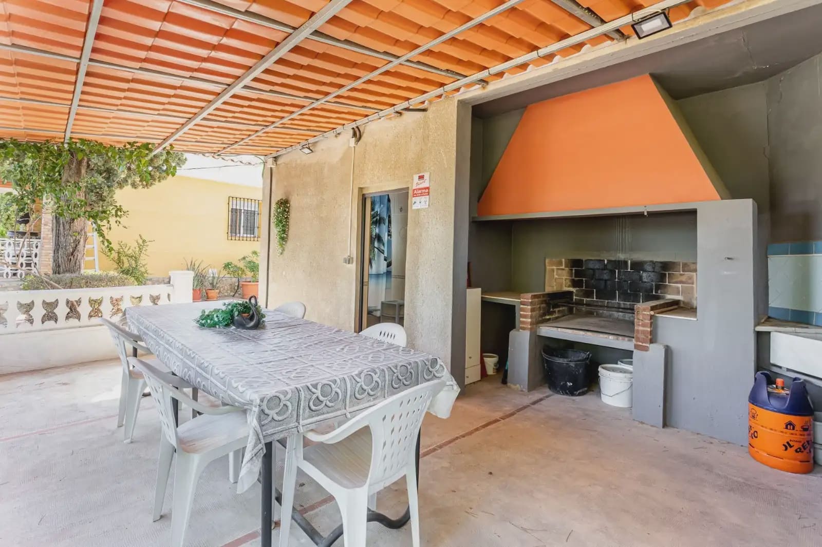 4 slaapkamer Villa te koop in Benisano met zwembad garage - € 345.000 (Ref: 10136444)