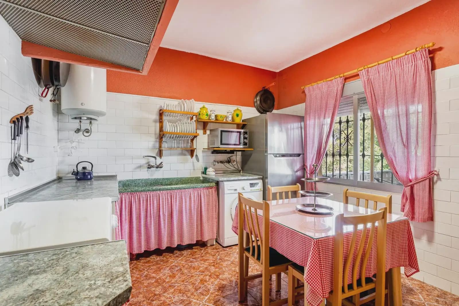 4 slaapkamer Villa te koop in Benisano met zwembad garage - € 345.000 (Ref: 10136444)