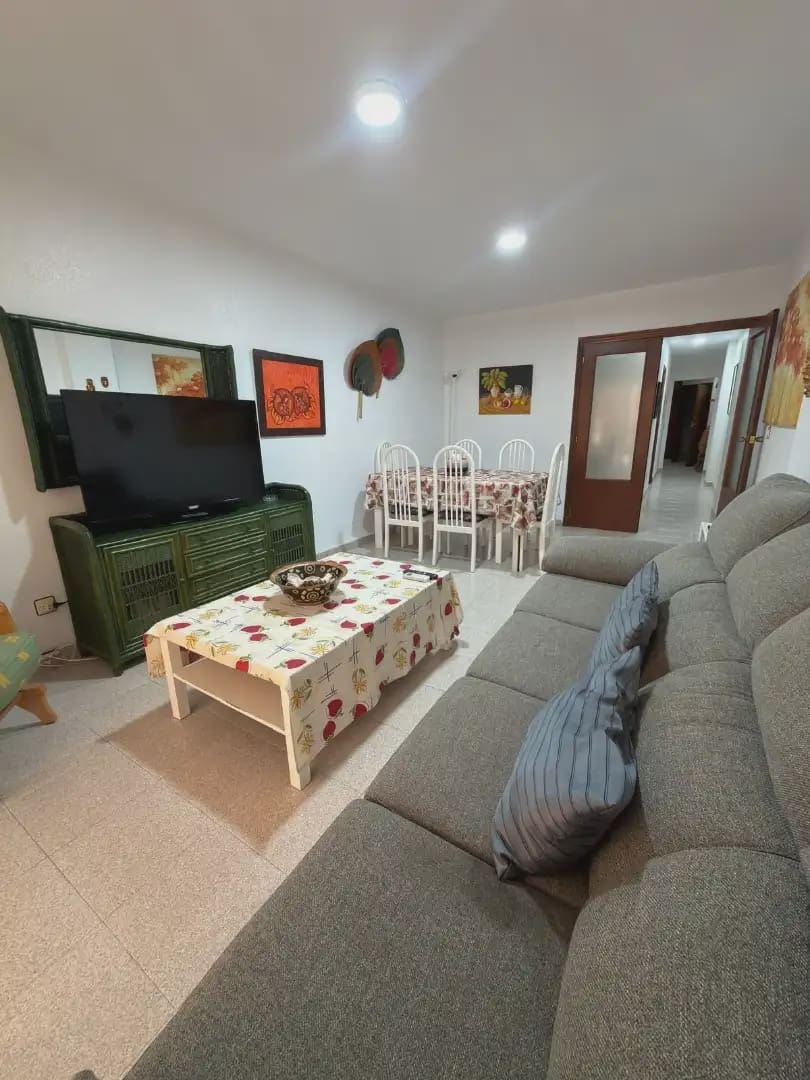 4 bedroom Flat for sale in Torrevieja with garage - € 240,000 (Ref: 10138861)