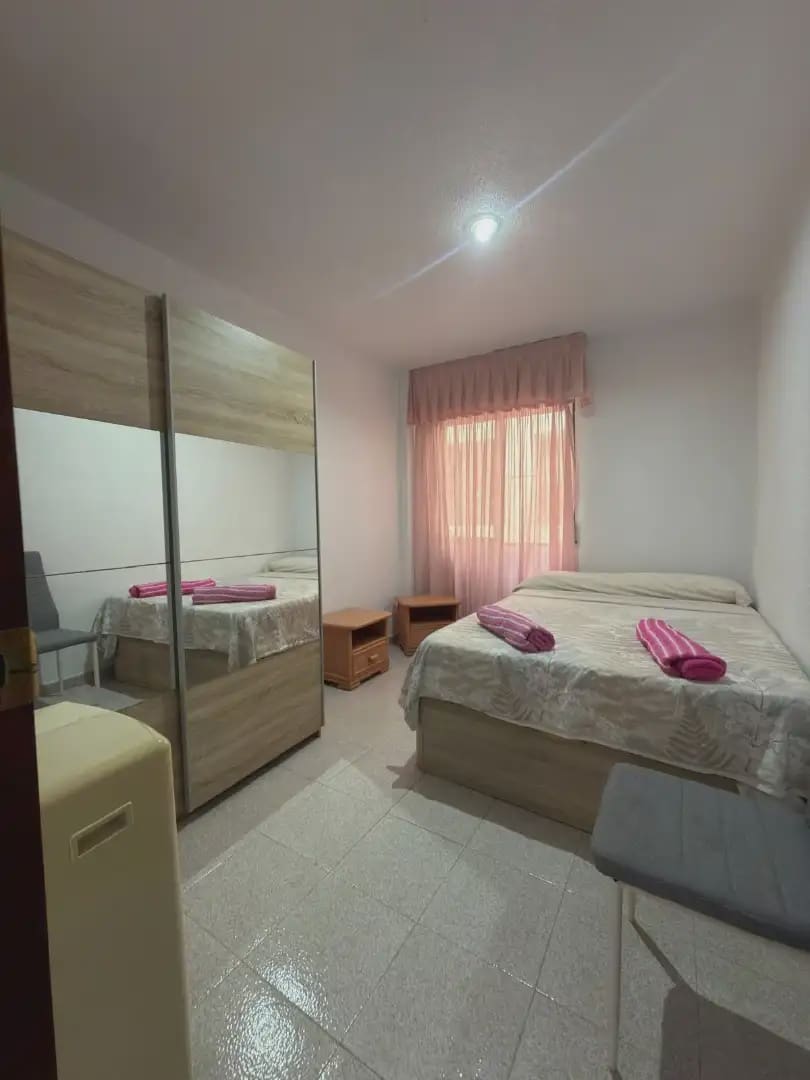 4 bedroom Flat for sale in Torrevieja with garage - € 240,000 (Ref: 10138861)