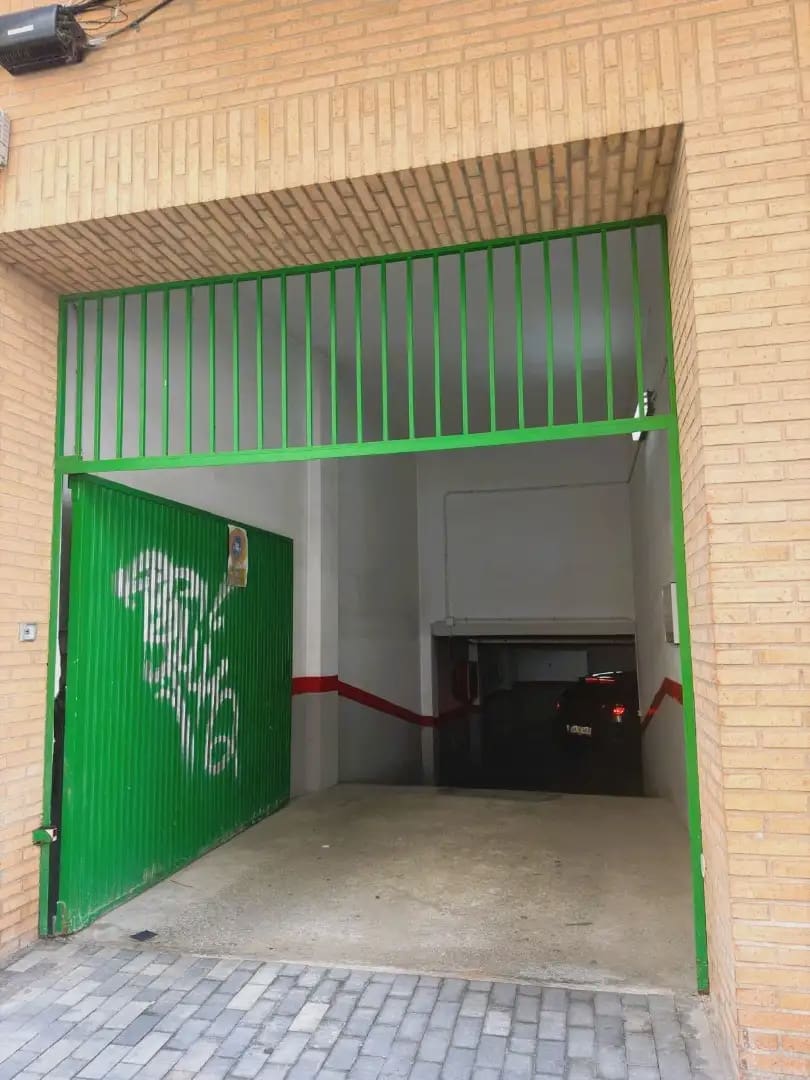 4 bedroom Flat for sale in Torrevieja with garage - € 240,000 (Ref: 10138861)