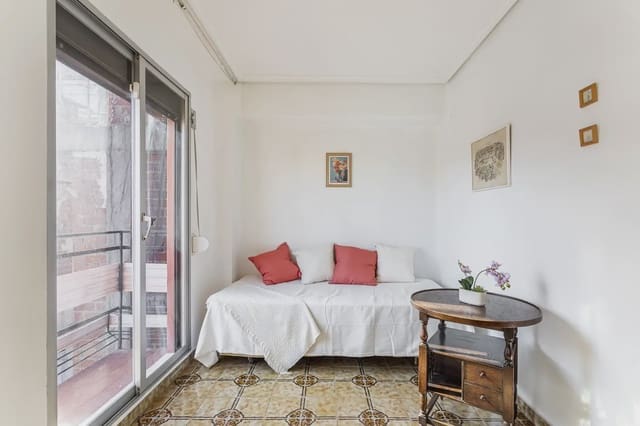 Piso de 2 habitaciones en Aiora, València ciudad en venta - 215.000 € (Ref: 10142683)