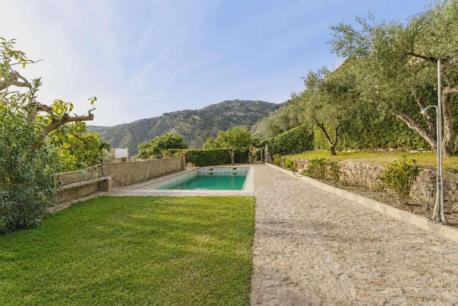 2 Zimmer Finca/Landgut zu verkaufen in Velez de Benaudalla mit Pool Garage - 355.000 € (Ref: 10145355)