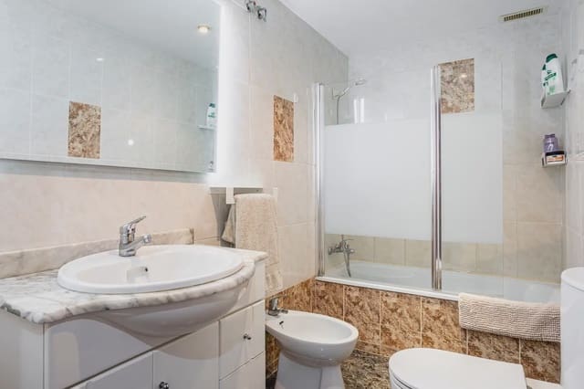 3 sypialnia Mieszkanie na sprzedaż w Vilamarxant / Villamarchante z garażem - 159 000 € (Ref: 10147955)