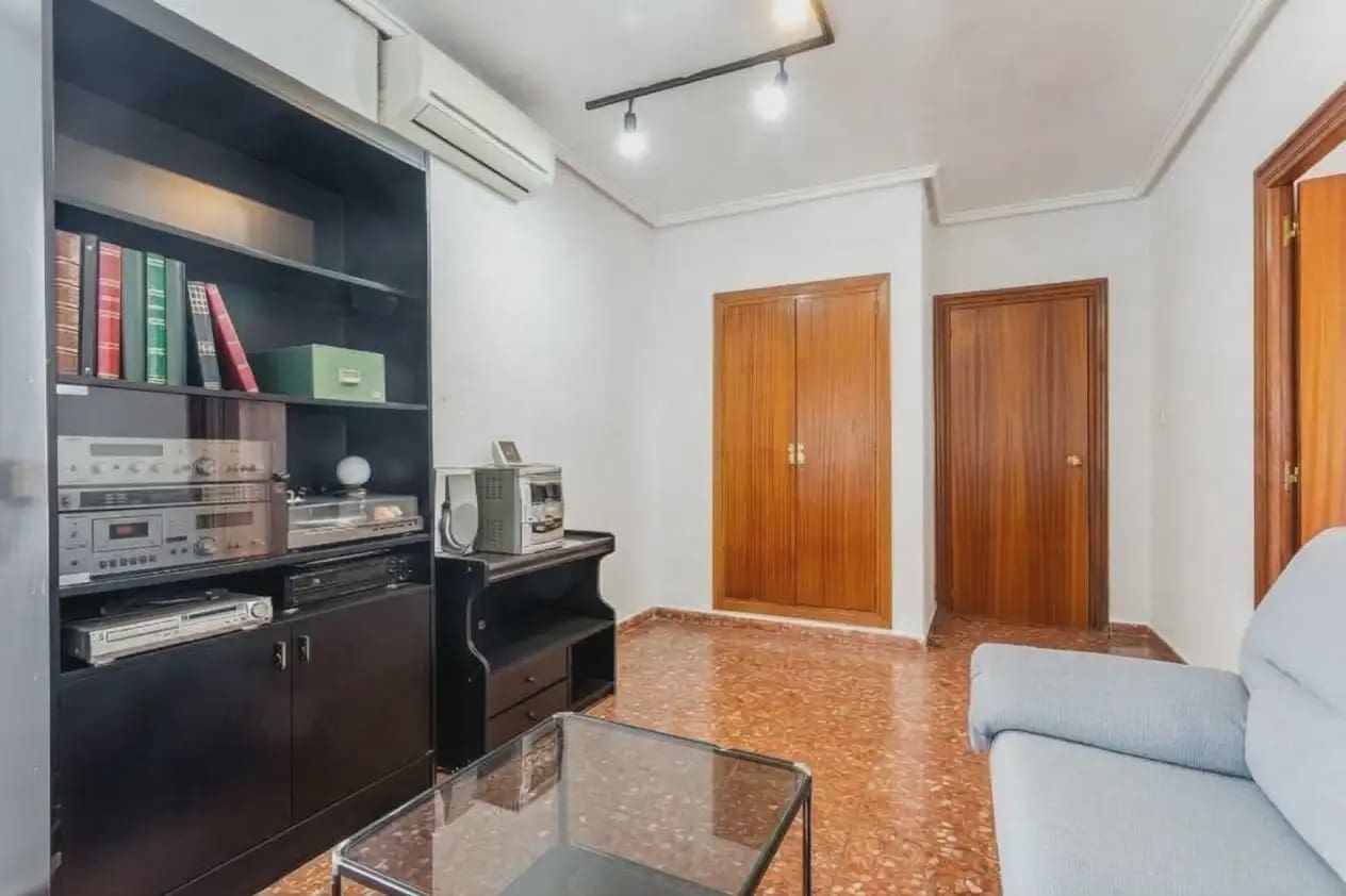2 soveværelse Lejlighed til salg i Valencia by - € 310.000 (Ref: 10148143)