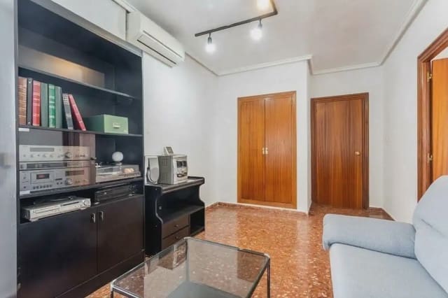 2 soveværelse Lejlighed til salg i La Raiosa, Valencia by - € 310.000 (Ref: 10148143)