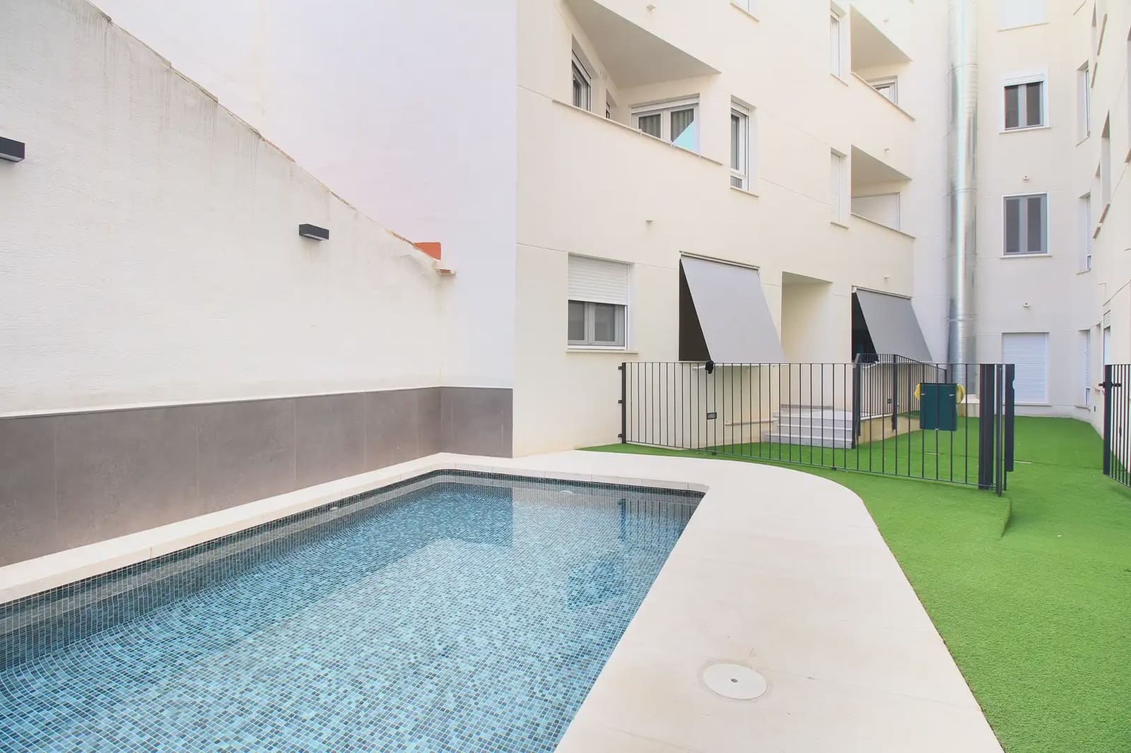 3 soveværelse Penthouse til salg i Albacete by med swimmingpool - € 389.000 (Ref: 10148144)