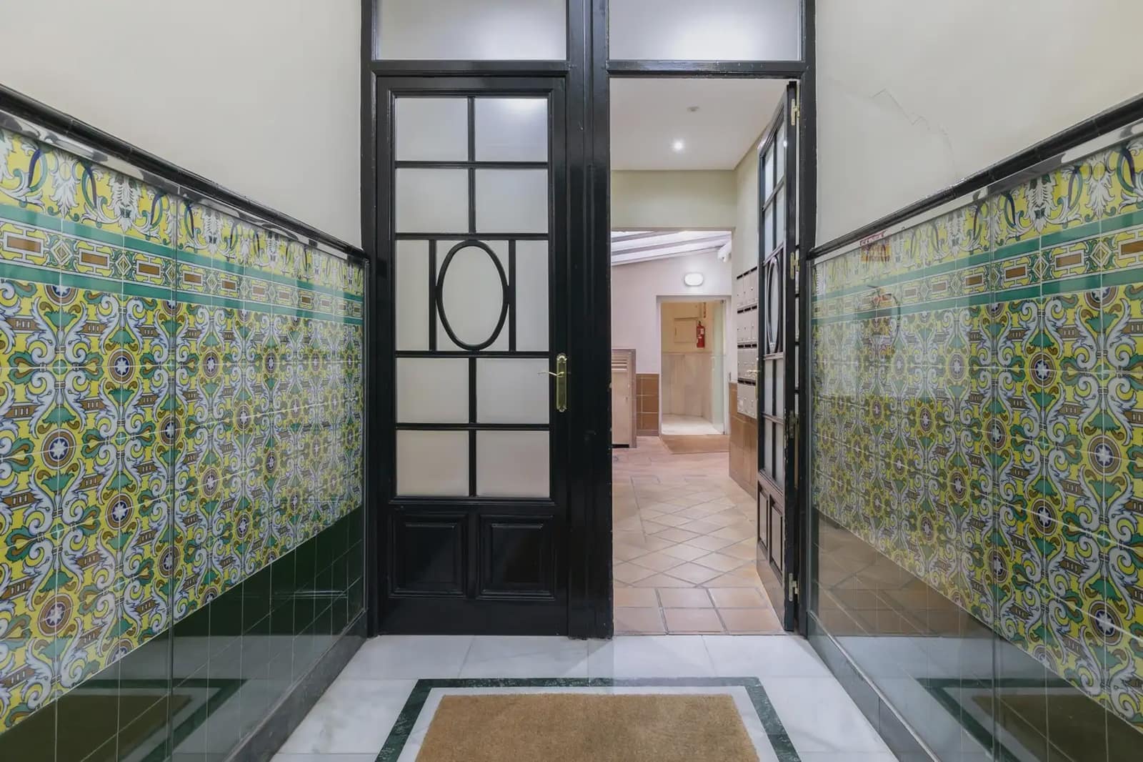 2 bedroom Flat for rent in Madrid city - € 1,400 (Ref: 10154349)