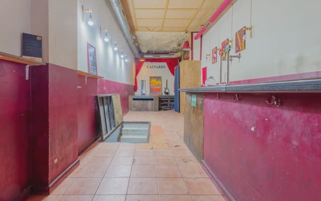 Commercieel te koop in Embajadores, Madrid stad - € 270.000 (Ref: 10155907)