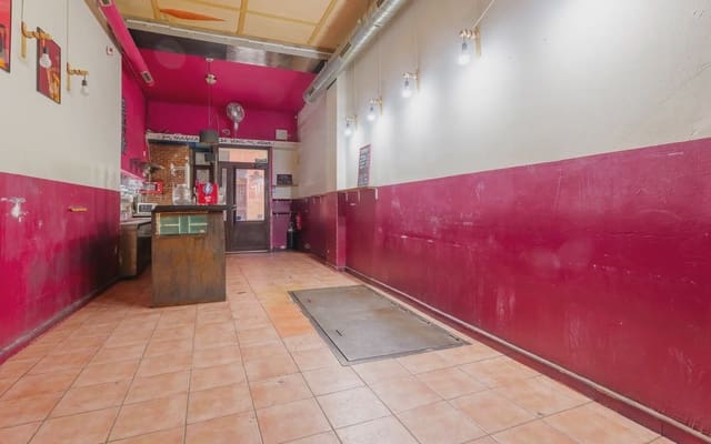 Commercieel te koop in Embajadores, Madrid stad - € 270.000 (Ref: 10155907)
