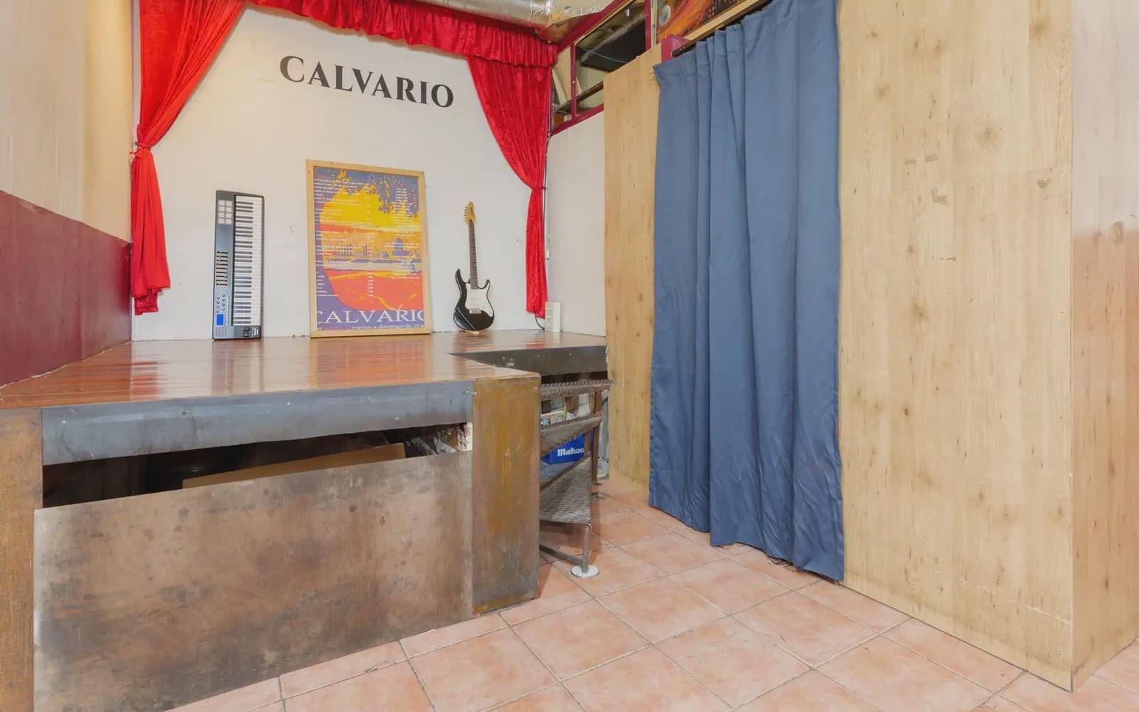 Kommersiell til salgs i Madrid by - € 270 000 (Ref: 10155907)